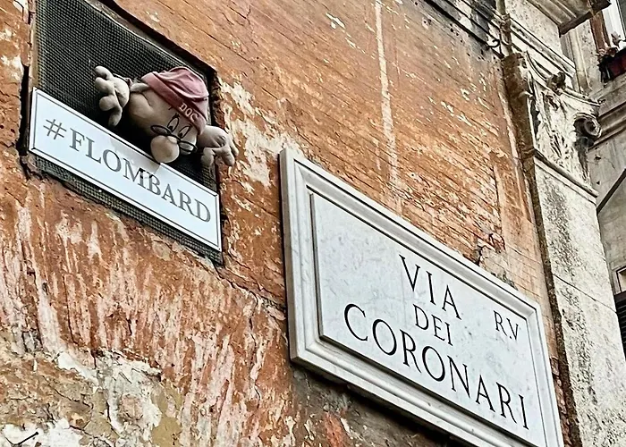 Spacious In Via Dei Coronari Рим